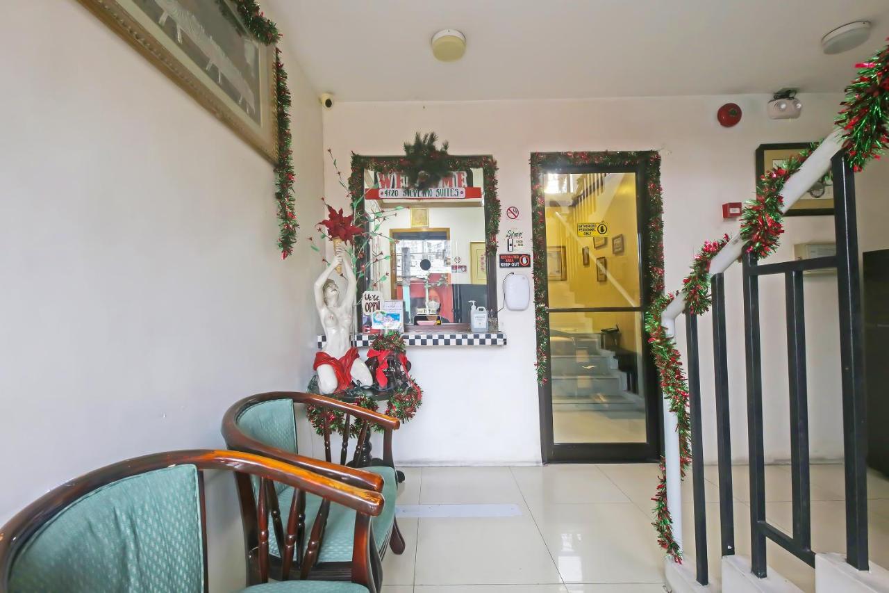 Oyo 896 Silverio Suites Manila Exterior photo